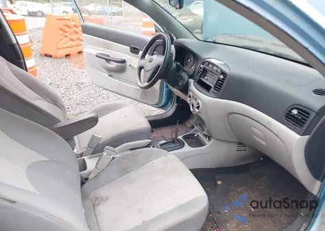 2010 Hyundai Accent Gs z USA, uszkodzony, nr VIN KMHCM3AC9AU178779